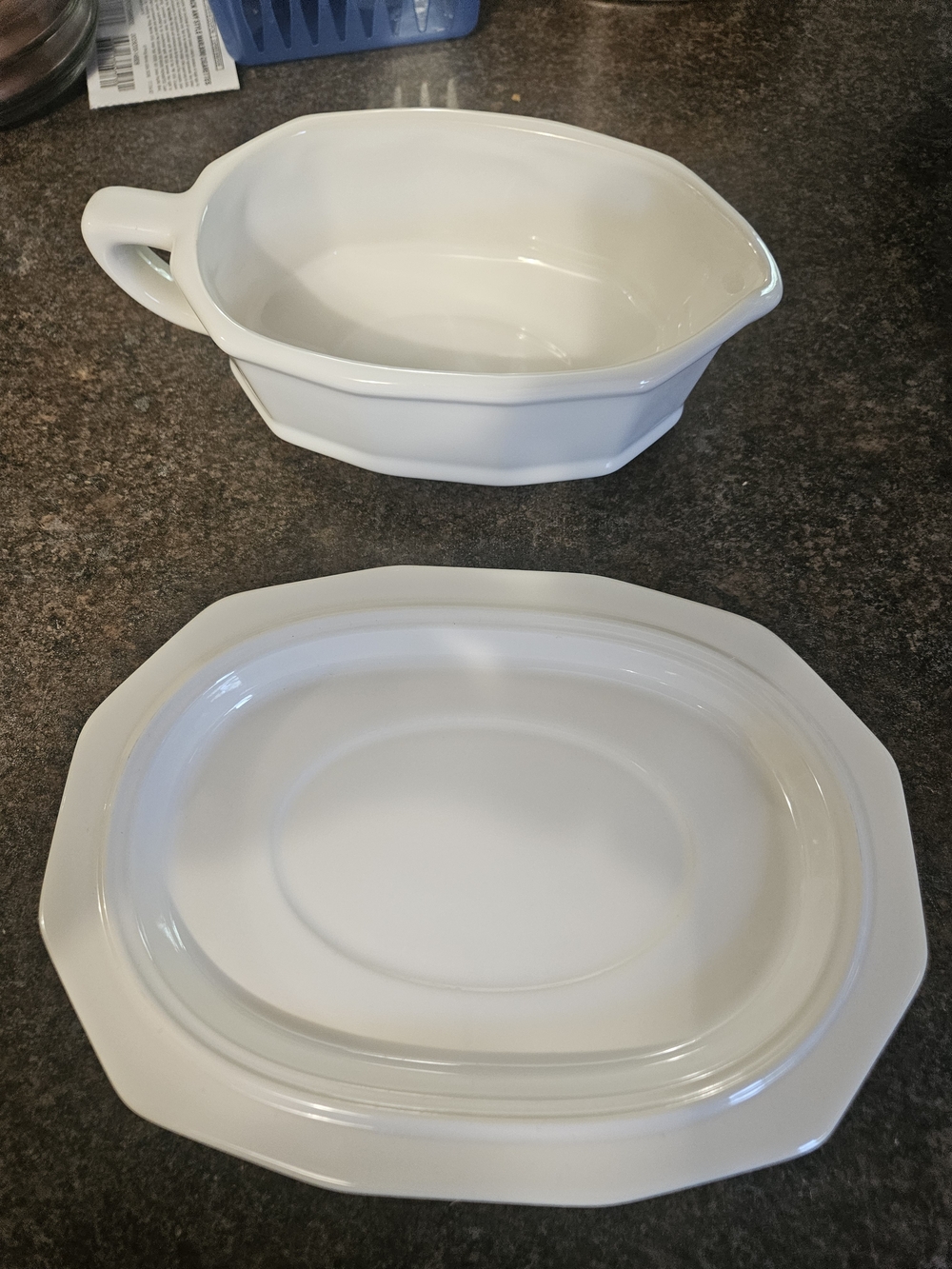 Pfaltzgraff Heritage White Gravy Boat with Underplate